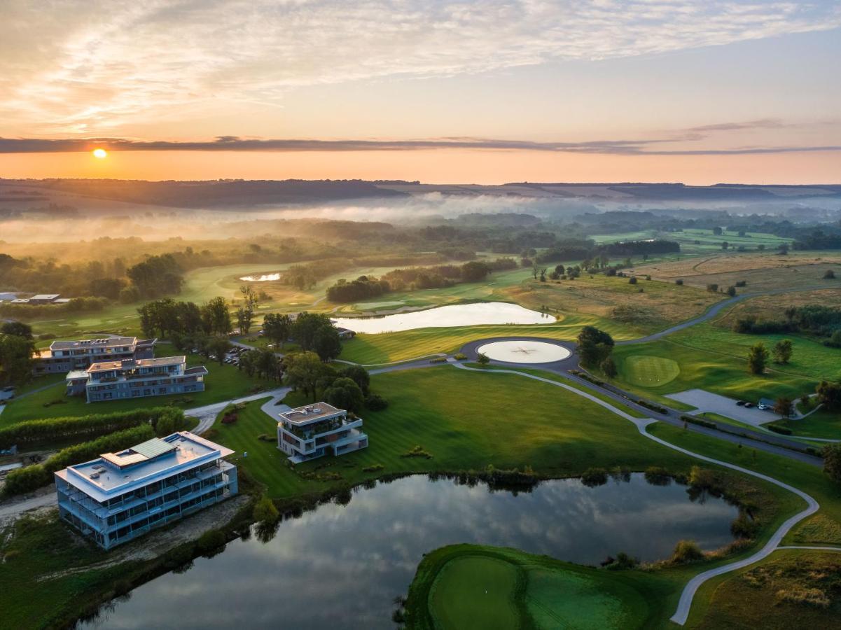 Zala Springs Golf Resort Zalacsány المظهر الخارجي الصورة